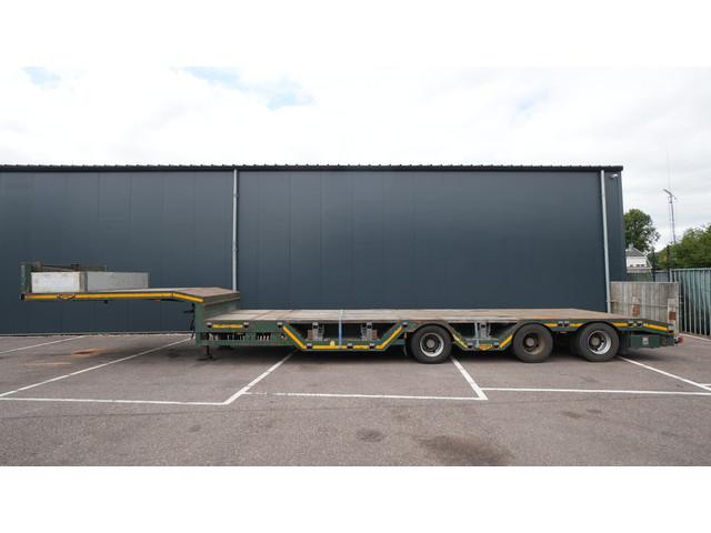 Broshuis 3 axle semi low loader extendable