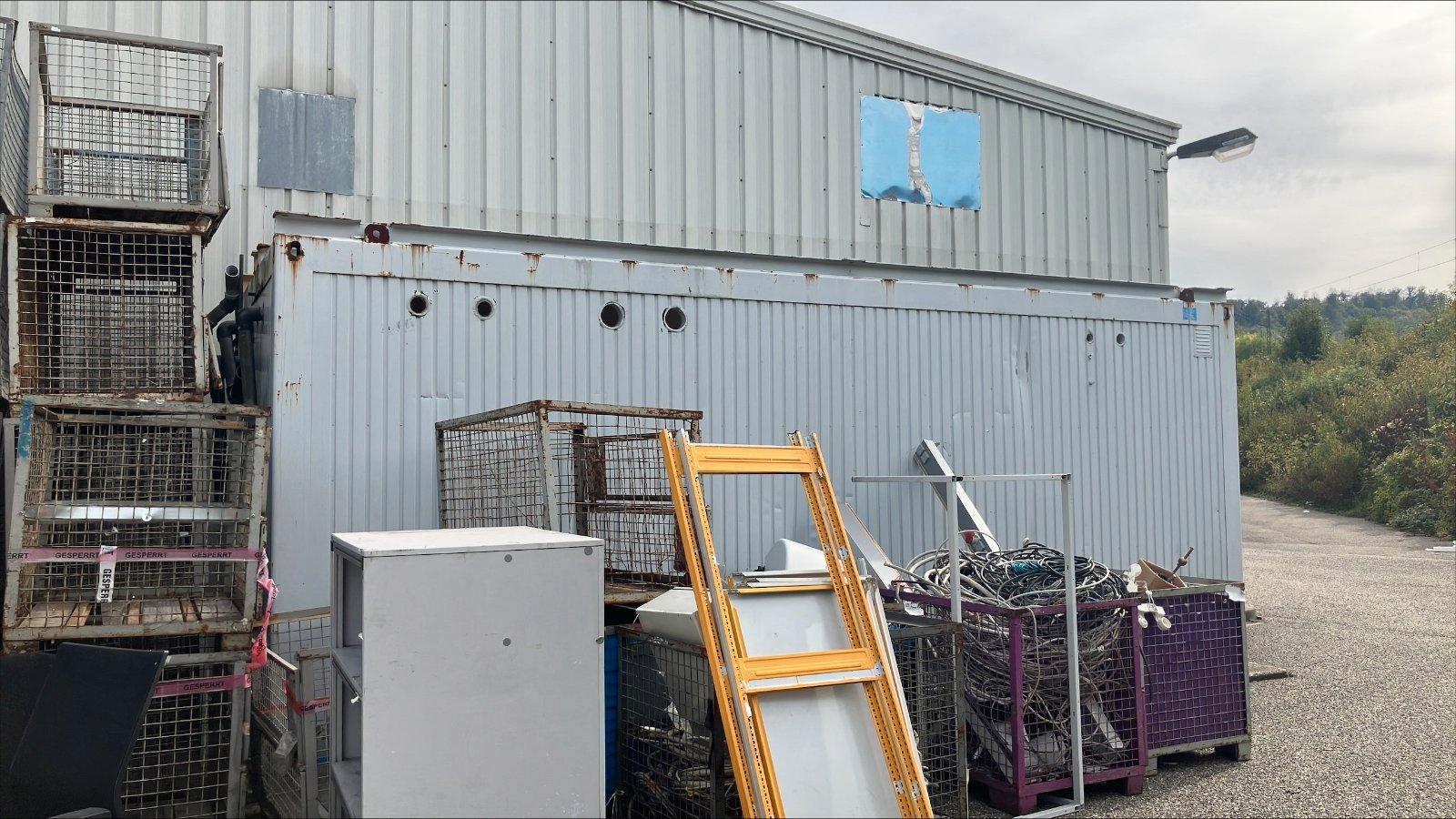 Großer Metallcontainer Lagercontainer Technikcontainer (20 Fuß)
