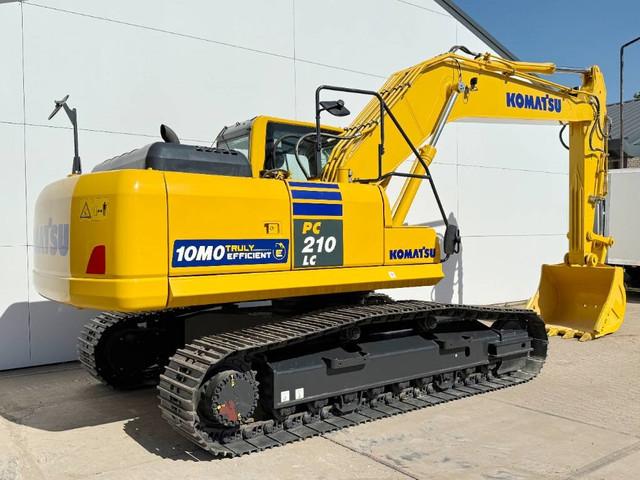 Komatsu PC210LC-10M0
