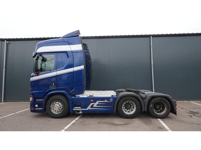 Scania R 520 V8 6x2 tractor unit retarder