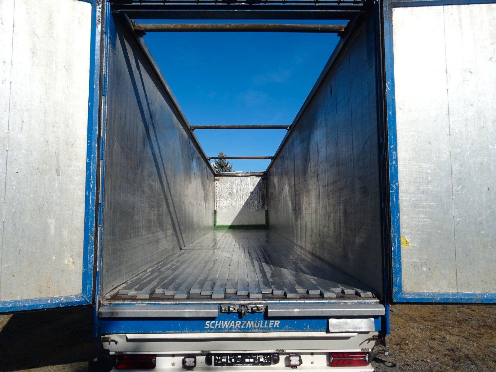 Schwarzmüller Schubboden-Auflieger 91 m³, Vollausstattung, Ansicht 3